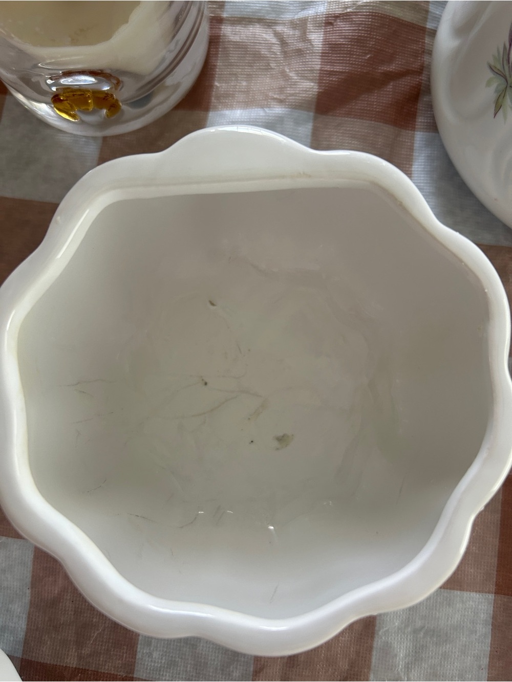 Ceramic White Pumpkin Trinket Bowl with Gold Stem - Picture 4 of 5